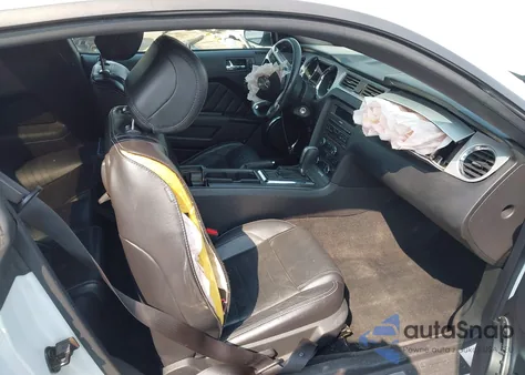 2014 Ford Mustang V6 Premium из США, поврежденный, VIN 1ZVBP8AMXE5286192